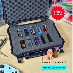 Resident Evil Virus Briefcase with 10 Vials Included - KIT Collection