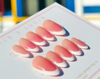 Conseils français ombrés - Ongles pressés luxe , Ongles peints à la main , Ongles personnalisés , Ongles collés , Ongles français