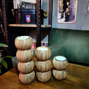 Set von 3 Kerzenhaltern aus Holz, Kerzenhaltern aus Hartholz, primitiven Kerzenhaltern im nordischen Stil, Kerzenhalter aus Holz Säule