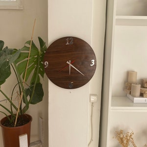 Handmade Round American  Walnut Wall clock, Natural  Wood Clock, Handcrafted Wooden Art, Retro wall clock, Housewarming Gift, Gift for mom