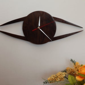 Eyes of Time American Walnut Wall clock, Natural  Wood Clock, Handcrafted Wooden Art, Retro wall clock, Housewarming Gift for mom