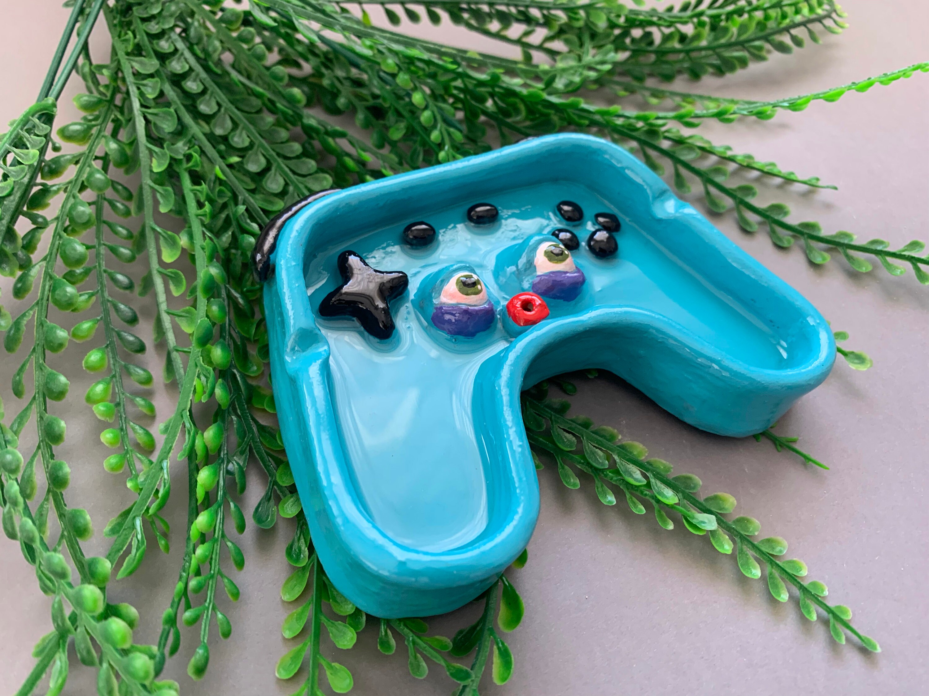 Clay Ashtray Joypad / Creepy Incense Burner / Air Dry Clay Resin