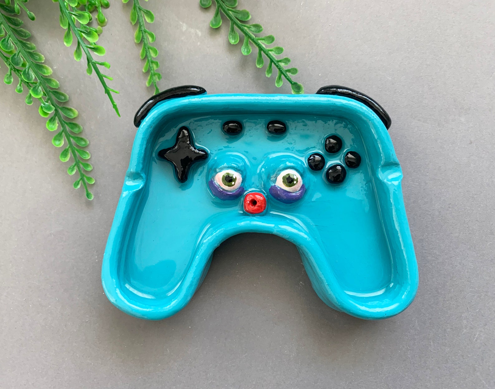 Clay Ashtray Joypad / Creepy Incense Burner / Air Dry Clay Resin