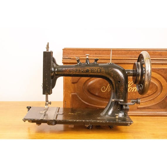 Antique 1881 New Home Sewing Machine With Casket Cover - Early