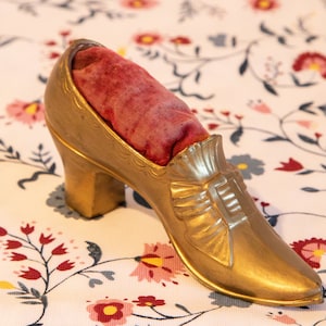 Antique Pincushion - Gold Shoe Velvet Pincushion - Decorative Pincushion - 18th Century Shoes Inspired Sewing Room Decor - Made in USA