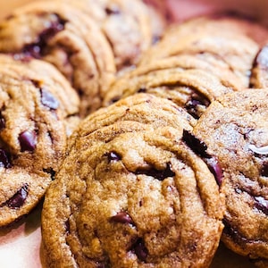 Chocolate Chip Cookies (2 flavors: coffee flavor and none coffee flavor)