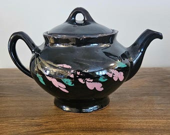 Vintage Royal Canadian Pottery Dripless Teapot — 4.5 Cups 1950-1960