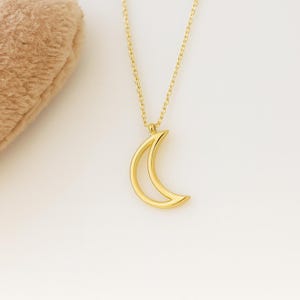 14k Solid Gold Dainty Crescent Moon Necklace For Her, 18k Gold Crescent Charm Necklace For Mom, Elegant Celestial Moon 10k Pendant For Gift