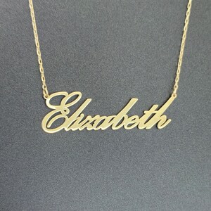 Collar con nombre personalizado en oro macizo de 14k: joyería con placa de identificación personalizada para mujer, regalo elegante para mamá, colgante con letra personalizable