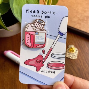 Media bottle enamel pin | Cute cell biology pin for laboratory scientist | Cell biology, molecular biology, immunology, neuroscience gift