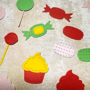 Dolci e dessert 27pz (caramelle, lecca lecca, gelato, cupcake, macarons) per San Valentino biglietti fatti a mano e scrapbooking