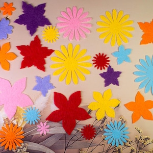 20 gestanzte Blumenmuster aus Filz in verschiedenen Farben zum Karten basteln und fröhlichen Gestalten