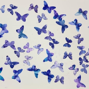 Blaue Schmetterlingsstanzen 20 Stück, zwei Größen; aus Acetat, mit Alkoholtinte gefärbt, transluzent und glänzend; für Papier basteln und Karten