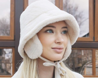 Warmer & Plüsch Winter-Eimer-Hut mit Ohrenklappe und Kinnriemen für Frauen, gemütliche weibliche Wintermütze, Frauen Wintermützen, Geschenk für sie