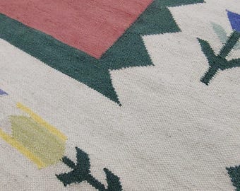 Vintage kilim Scandinavian Kilim Rug | Handwoven Wool Flat Weave | Minimalist Nordic Carpet | Geometric Boho Area Rug |Floral kilim rug