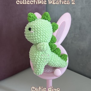 Patrón de ganchillo de dinosaurio adorable - Dinosaurio amigurumi pequeño - Ganchillo misterioso sin costuras - Preparación para el mercado - Estilo caja sorpresa - Patrón en PDF