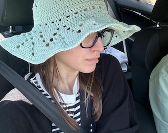 Crochet Mesh Sun Hat PDF Pattern, Wide Brim Summer Hat