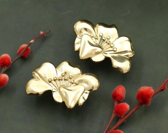 Solid Brass floral cabinet knobs pulls, Gold drawer knobs pulls, Flower Wardrobe Dresser cupboard handles knobs, Cabinet hardware