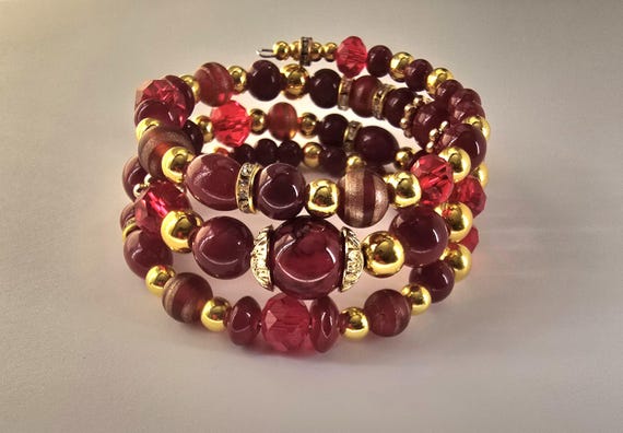 memory wire bracelet, birthday gift, red and burgundy bracelet, beaded bracelet.