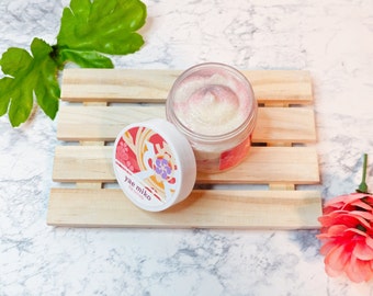 Yae Miko Whipped Emulsifying Lip Scrub, Pink Sugar Peach Doftande & Smaksatt Exfoliator och Balsam med Shea och Jojoba, Genshin Impact