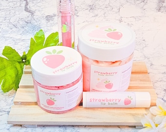 Kit de soin des lèvres parfumé à la fraise avec baume à lèvres au karité et à la mangue, brillant à lèvres, huile pour les lèvres et gommage fouetté pour les lèvres, coffret cadeau Kawaii Skincare