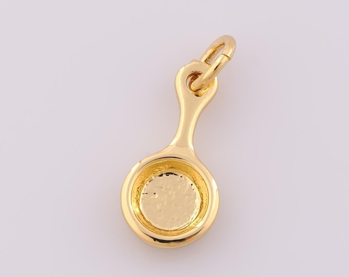 1 pcs Gold Frying Pan Pendant,18K Gold Filled Frying Pan Charm,Frying Pan Charm DIY Bracelet Necklace Jewelry Making Findings Supply