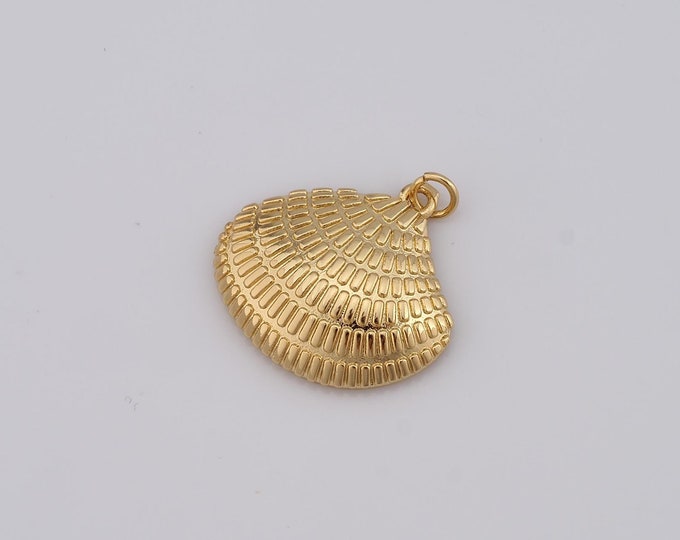 1 pcs Gold Shell Pendant,18K Gold Filled Shell Charm,Shell Charm DIY Bracelet Necklace Jewelry Making Findings Supply