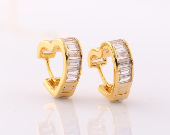 1 pair Gold Heart Earrings,18K Gold Filled CZ Huggie Hoop Earrings,Heart Earrings,Hypoallergenic Huggie Hoop,Gift for Her
