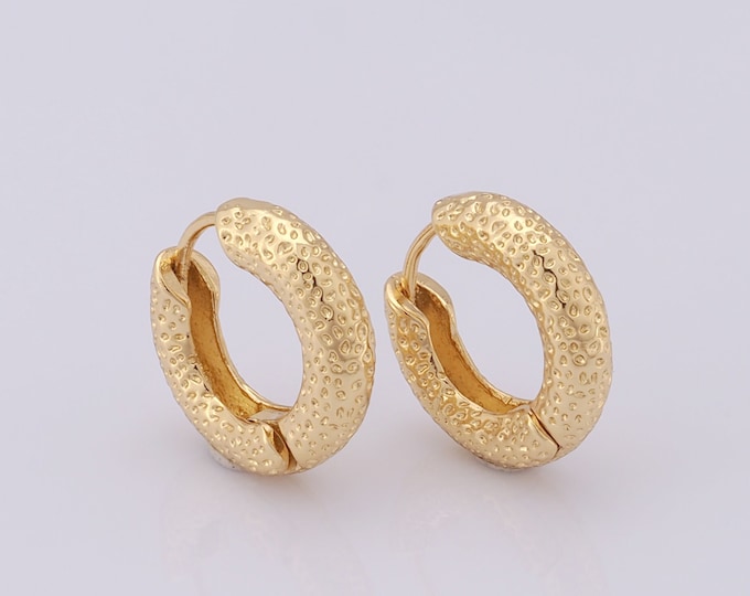 1 pair Gold Hoop Earrings,18K Gold Filled Huggie Hoop Earrings,Hoop Earrings,Hypoallergenic Huggie Hoop,Gift for Her