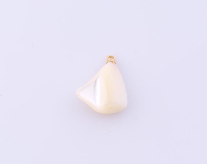 1 pcs Gold Fritillaria Pendant,18K Gold Filled Triangle Charm,Fritillaria Charms DIY Bracelet Necklace Jewelry Making Findings Supply