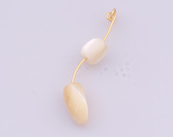 1 pcs Gold Resin Pendant,18K Gold Filled Resin Charm,Resin Charms DIY Bracelet Necklace Jewelry Making Findings Supply