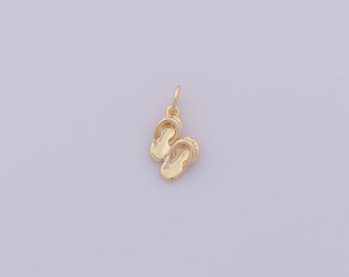 1 pcs Gold Slippers Pendant,18K Gold Filled Sandals Charm,Flip Flops Charms DIY Bracelet Necklace Jewelry Making Findings Supply