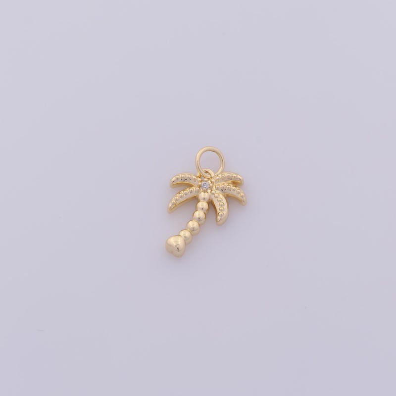 Cutout Coconut Gilded Necklace, Gold