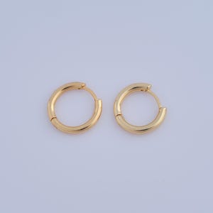 1 pair Gold Hoop Earrings,18K Gold Filled Huggie Hoop Earring ,Hoop Earrings,Hypoallergenic Huggie Hoop,Gift for Her