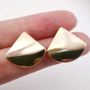 Chunky Triangle Post Earrings,Gold Plated Earring Post with Loop,Hypoallergenic,DIY Earring Findings,Handmade Earring Supplies LM2-Z042
