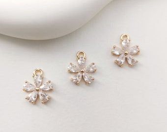 Colgante de flor pequeña para todos los días, chapado en oro de 14k, dije de flor de cristal de circón, para collares y pulseras, fabricación de bricolaje, buscador de joyas LM2-F261