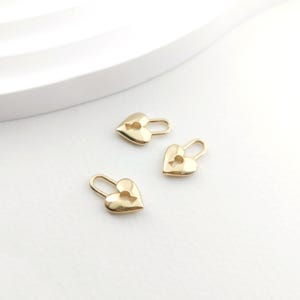 Sleek heart shape lock pendant,18K gold plated,love lock charm,for necklace and earring making,jewelry finding LM2-S1046