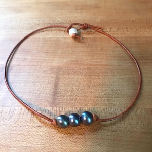 Knotted Freshwater Pearl and Genuine Leather necklace/Boho Style/Gifts for her