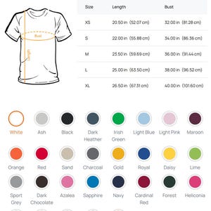 Puede incluir: Una tabla de tallas y colores de camisetas para ni&ntilde;os con un dibujo lineal de una camiseta y medidas en cm. Una tabla enumera las tallas de XS a XL con sus dimensiones, seguida de una cuadr&iacute;cula de 31 c&iacute;rculos de colores con etiquetas.