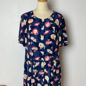 Vintage-Blumenkleid aus mehrfarbiger Viskose mit kurzen Ärmeln, L, 80er Jahre