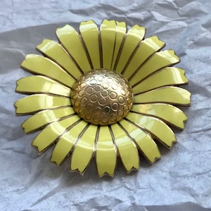 Statement Piece/ absolutely stunning Anton Michelson daisy brooch/pendant sterling silver/ sterling silver chain