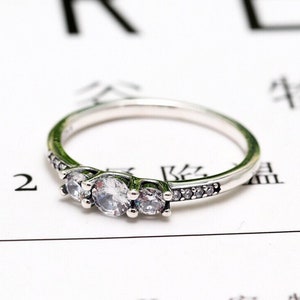 925 Sterling Silver Sparkling Three Stone Crystal Stone Ring