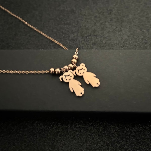 Collier personnalisé pour maman, collier avec figurines garçon ou fille gravées, cadeau pour maman, cadeau de Noël, cadeau de fête des mères pour femme