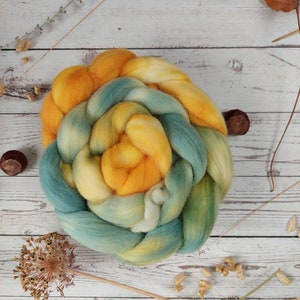 Hand dyed BFL or 21 micron merino top/roving 'Sunny Side', 100g