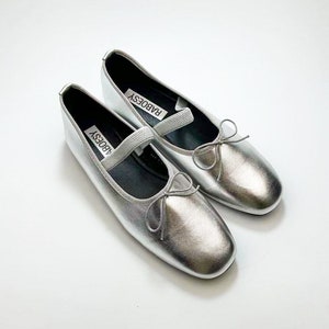 Leather Round Toe Flexible Band Ballerinas Cute Sliver Foldable Ballet Flats Elastic Strap Tie Bow Ballet Shoes image 1
