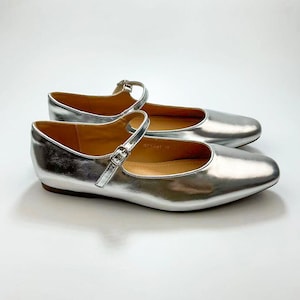 Retro Style Pointed Toe Mary Janes | Classic Single Adjustable Strap Mary Jane Flats | Silver Black Women Shoes