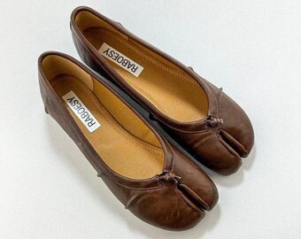 Mujeres Eco Friendly Split Toe Tabi Ballet Flats / Vintage Plegable Tabis Ballet Flats / Retro Brown Khaki Black Tabi Flats