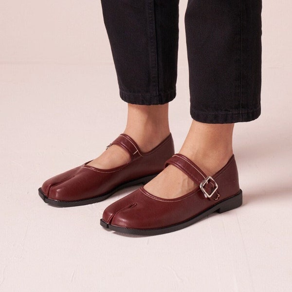 Women Eco Friendly Split Toe Tabi Mary Jane Flats | Vintage Tabis Mary Janes | Retro Brown White Black Red Tabi Flats Shoes