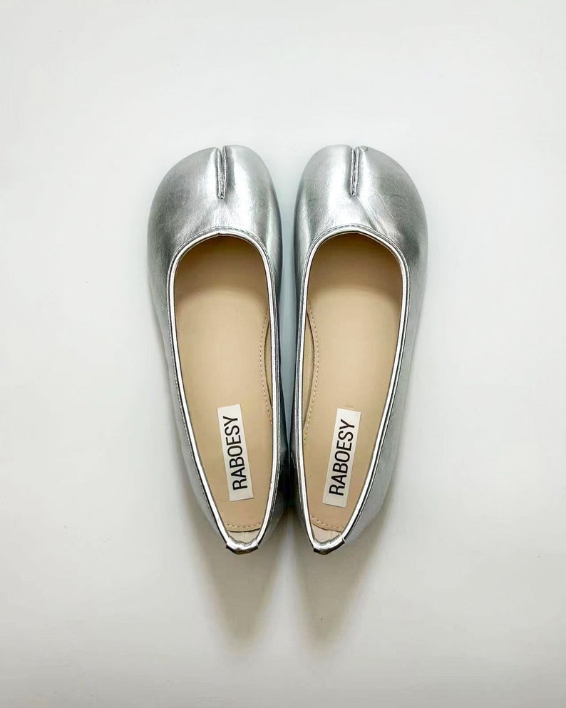 Mary Janes à bout pointu de style rétro Chaussures plates classiques Mary Jane à bride réglable Chaussures femme argent noir image 8