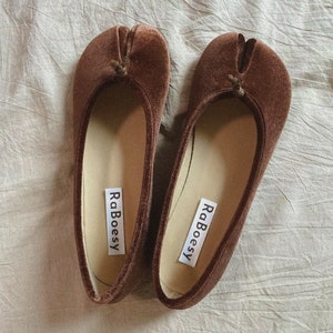 Frauen Samt Split Toe Tabi Ballerinas Vintage Grün Braun Tabis Ballerinas Retro Ballerinas Wohnungen Tabis für Damen Bild 9